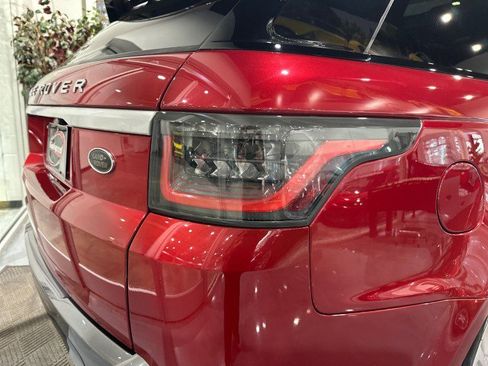 Used 2019 Land Rover Range Rover Sport HSE AWD/4WD image 33