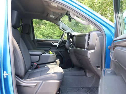 Used 2024 Chevrolet Silverado 1500 LT w/ Protection Package AWD/4WD image 40