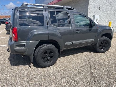 Used 2013 Nissan Xterra S image 5