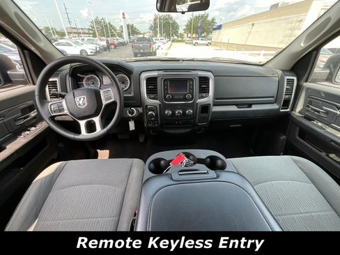 Used 2024 RAM 1500 Classic SLT AWD/4WD image 8