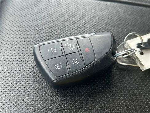 Used 2023 GMC Sierra 1500 SLT w/ SLT Premium Package image 33