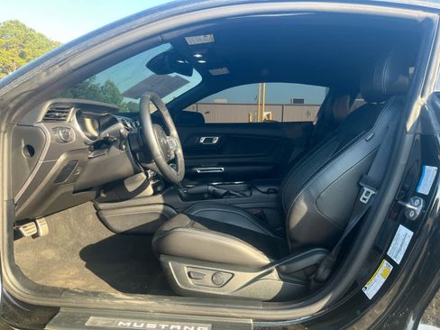 Used 2023 Ford Mustang GT Premium w/ GT Performance Package RWD image 2