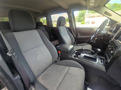Used 2010 Jeep Grand Cherokee Laredo AWD/4WD image 27