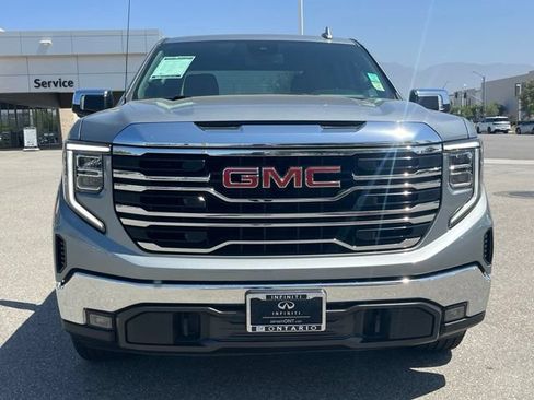 Used 2025 GMC Sierra 1500 SLT AWD/4WD image 3