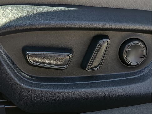 New 2026 Toyota Camry SE FWD image 19