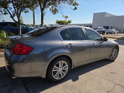 Used 2013 INFINITI G37 x Sedan w/ Premium Pkg AWD/4WD image 7