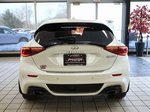 Used 2018 INFINITI QX30 Sport w/ Cargo Package image 15