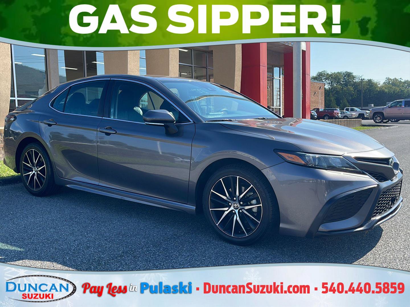 Used 2023 Toyota Camry SE FWD image 1