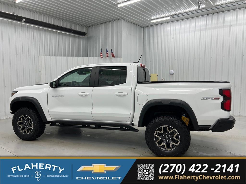 New 2026 Chevrolet Colorado ZR2 w/ Technology Package AWD/4WD image 5