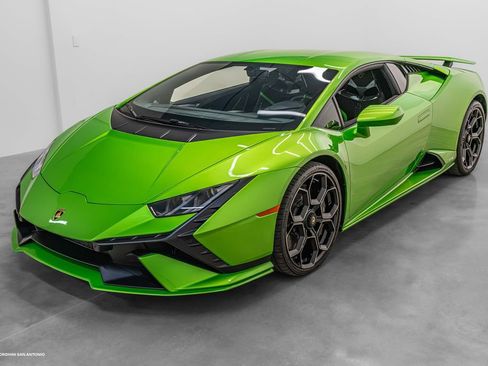 Used 2024 Lamborghini Huracan Tecnica RWD image 18