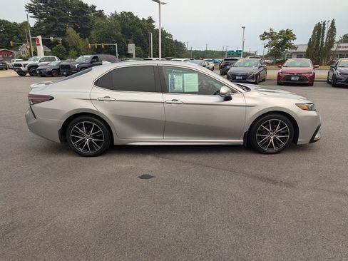 Used 2023 Toyota Camry SE w/ Cold Weather Package AWD/4WD image 7