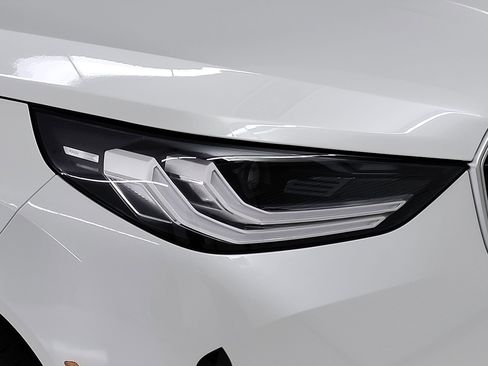 New 2026 BMW X3 xDrive30 w/ Convenience Package image 3