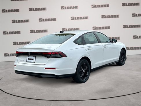 New 2025 Honda Accord SE image 5
