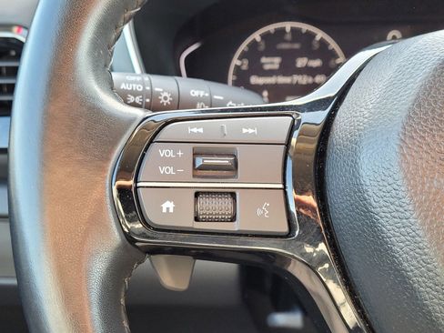 Certified 2024 Honda Pilot Touring image 20