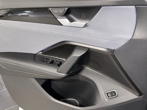 New 2026 Volkswagen Tiguan SE image 23