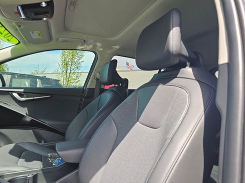 Used 2023 Kia Niro Wave FWD image 23