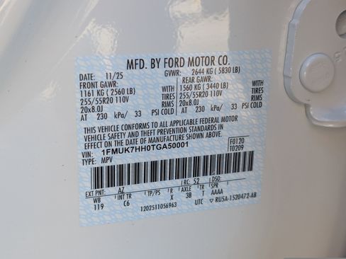 New 2026 Ford Explorer Platinum image 27