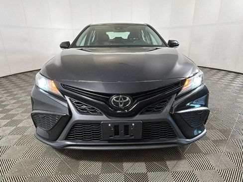 Used 2024 Toyota Camry SE FWD image 7