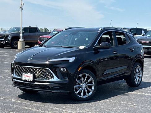 New 2026 Buick Encore GX Avenir w/ Avenir Convenience Package AWD/4WD image 2