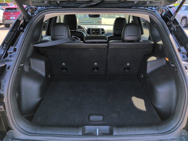 Used 2023 Jeep Cherokee Altitude Lux AWD/4WD image 13