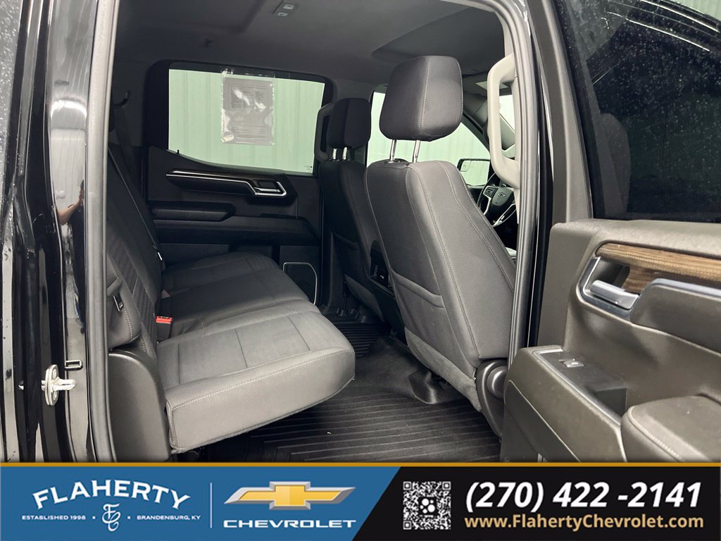 Used 2022 Chevrolet Silverado 1500 RST AWD/4WD image 13