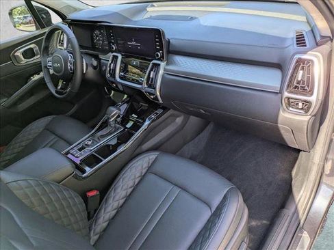 Used 2023 Kia Sorento SX AWD/4WD image 24