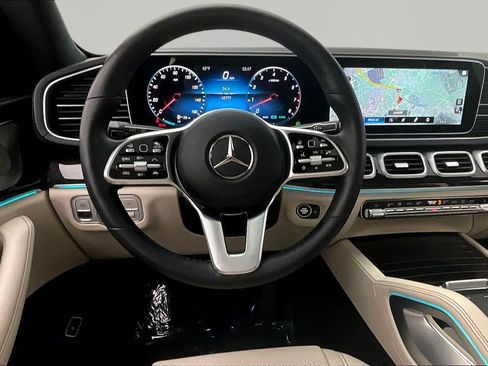 Certified 2023 Mercedes-Benz GLS 450 4MATIC image 8