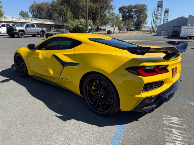 Used 2025 Chevrolet Corvette Z06 w/ Z07 Performance Package RWD image 10
