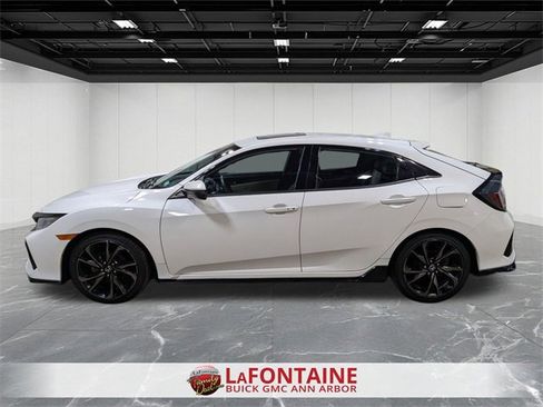 Used 2017 Honda Civic Sport Touring image 2