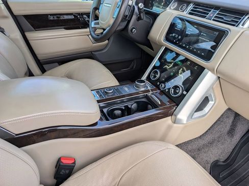 Used 2022 Land Rover Range Rover Westminster Edition image 22