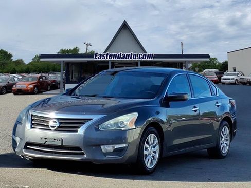 Used 2013 Nissan Altima 2.5 S image 1