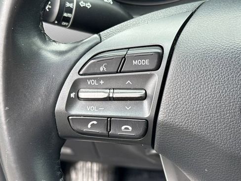 Used 2020 Hyundai Kona SEL image 24