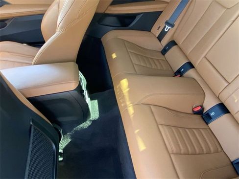 Used 2021 BMW 430i Coupe w/ Convenience Package image 17
