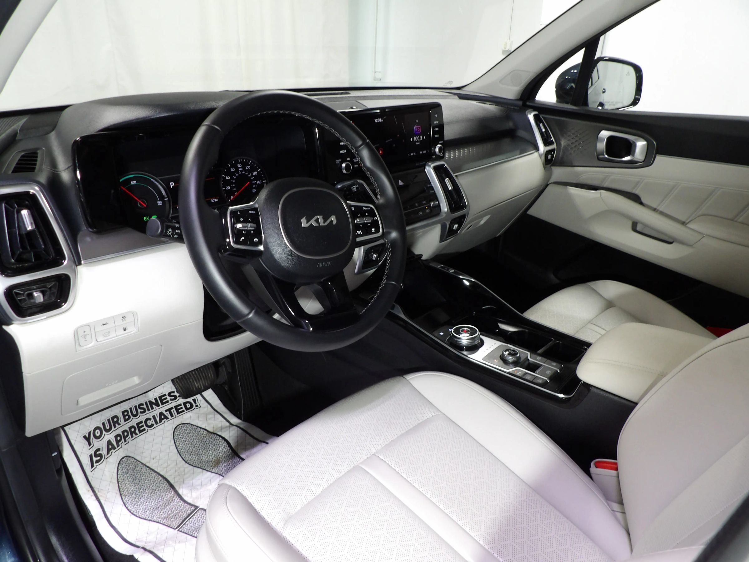 Used 2022 Kia Sorento SX AWD/4WD image 16