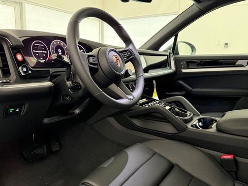 New 2026 Porsche Cayenne image 4