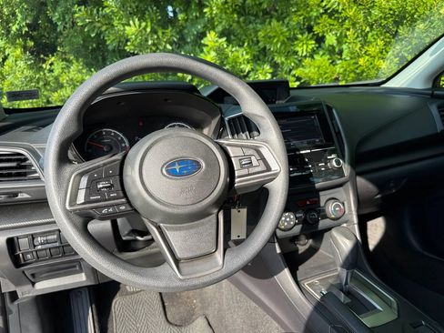 Used 2017 Subaru Impreza 2.0i AWD/4WD image 4