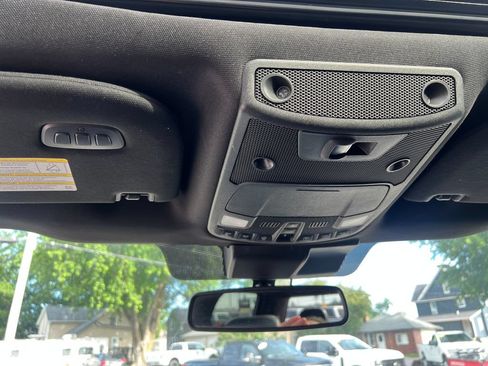 Used 2019 Ford F150 Platinum w/ Equipment Group 701A Luxury AWD/4WD image 17
