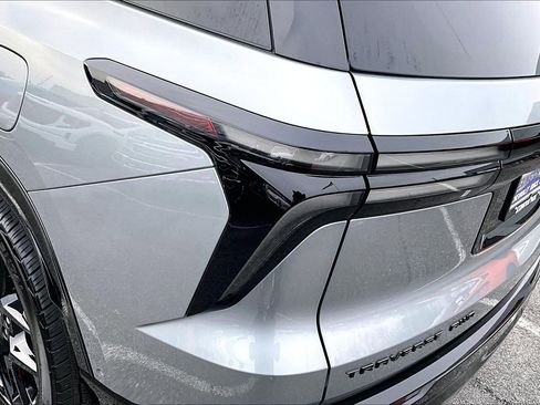 Certified 2024 Chevrolet Traverse RS w/ LPO, Floor Liner Package image 34