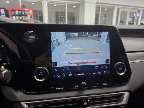 Used 2023 Lexus RX 350 Premium image 22