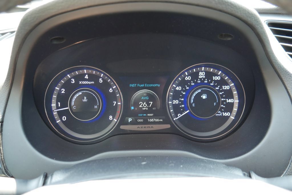 Used 2014 Hyundai Azera Limited w/ Option Group 02 FWD image 8