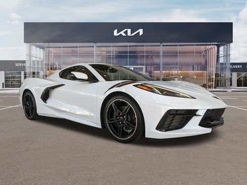 Used 2020 Chevrolet Corvette Stingray Preferred Cpe w/ 2LT Preferred Equipment Group image 2