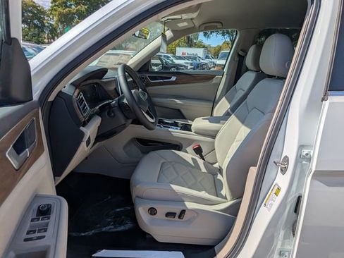 New 2026 Volkswagen Atlas SE FWD image 10