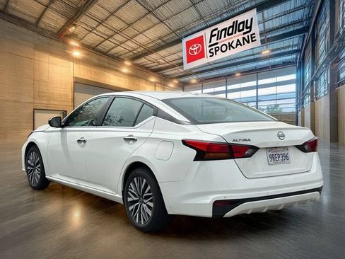 Used 2025 Nissan Altima 2.5 SV FWD image 6