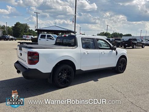Used 2025 Ford Maverick Lariat w/ Black Appearance Package AWD/4WD image 13