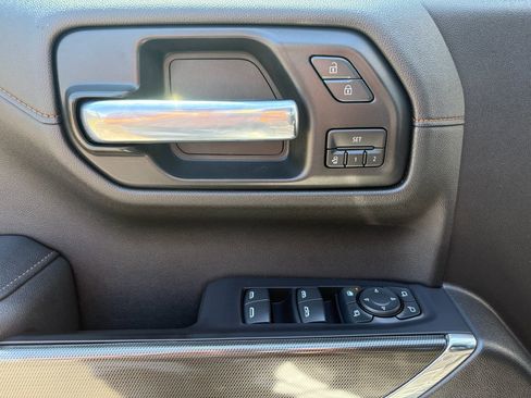 Used 2021 GMC Sierra 1500 AT4 w/ AT4 Premium Package AWD/4WD image 18