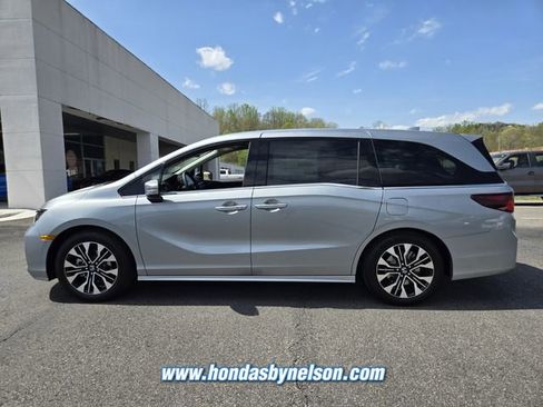 New 2026 Honda Odyssey Elite image 4