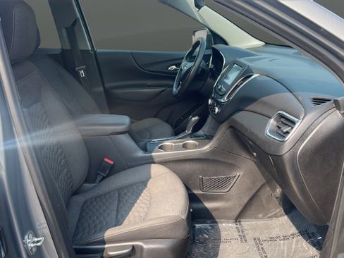 Used 2018 Chevrolet Equinox LT AWD/4WD image 25