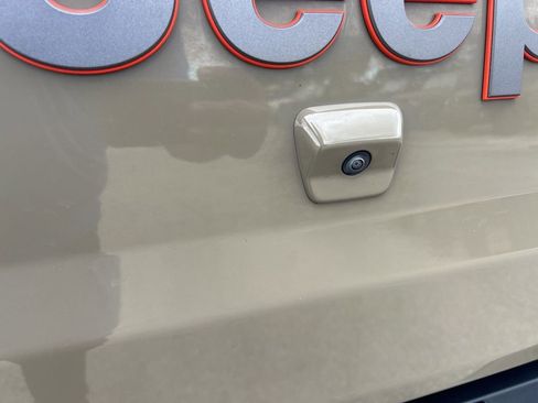 Used 2020 Jeep Gladiator Mojave w/ Trailer Tow Package image 23