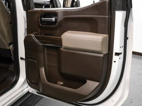 Used 2021 Chevrolet Silverado 1500 RST w/ Z71 Off-Road Package image 44