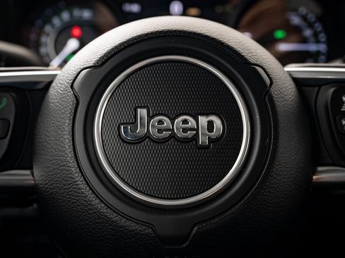 Used 2024 Jeep Wrangler Unlimited Sahara w/ Safety Group image 30